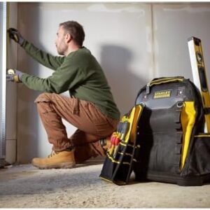 Stanley 1-95-611 Fatmax Tool Backpack with seprate compartments for tools and other items such as laptops - Image 4